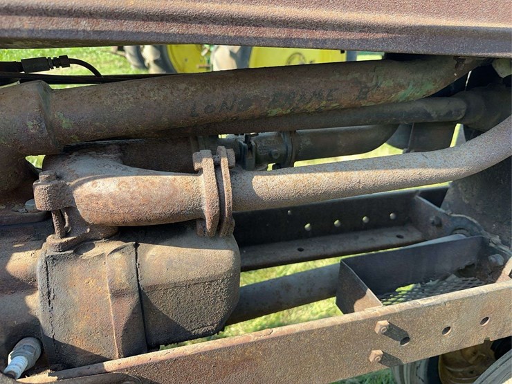 john-deere-b-image-22