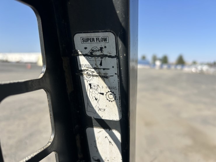 komatsu-sk820-5n-image-21
