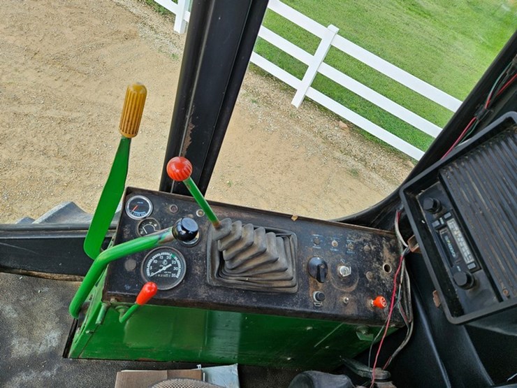 john-deere-5460-image-39