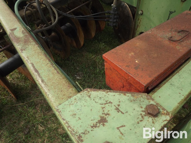 john-deere-230-image-15