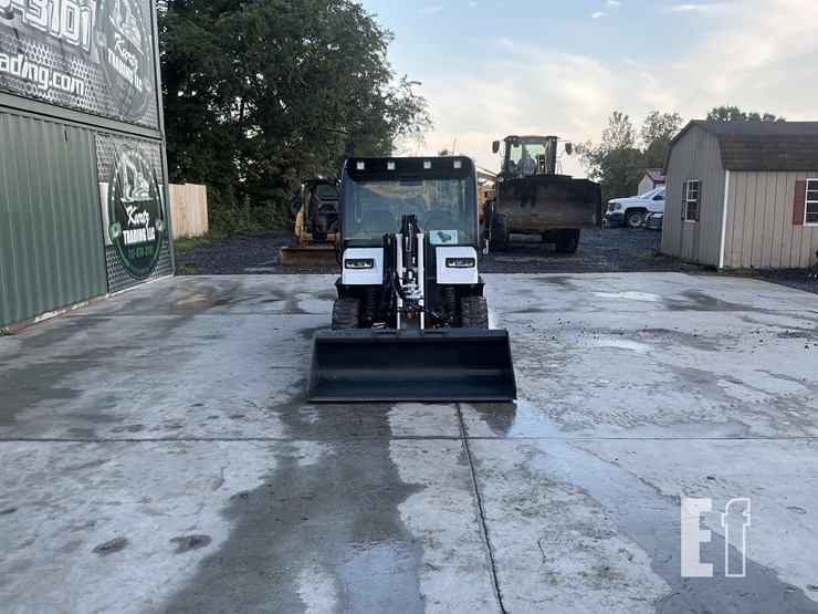 2024-bobcat-toolcat-uw56-image-7