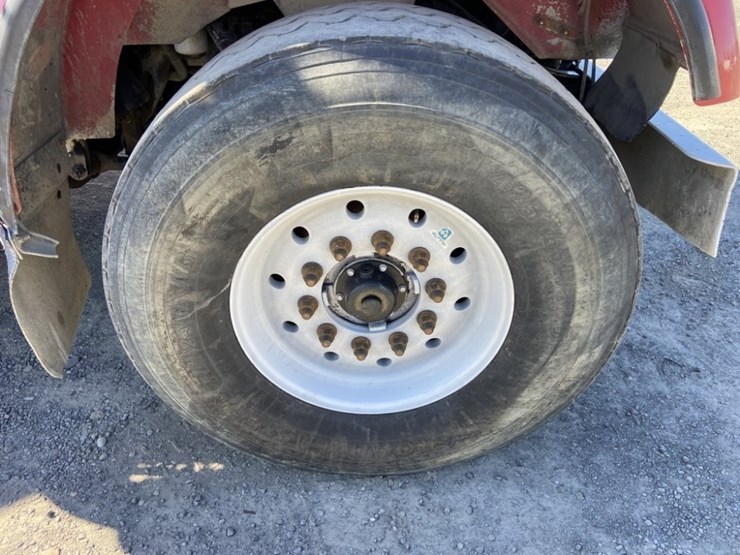 2004-kenworth-w900-image-38