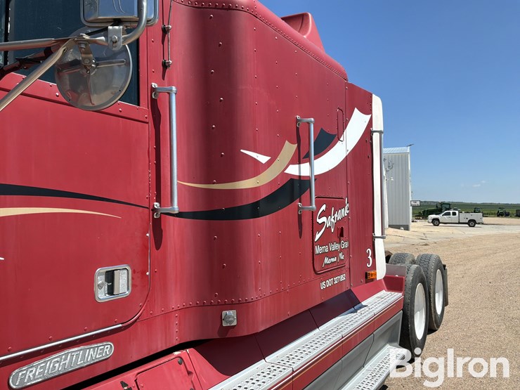 1995-freightliner-fld112-image-19