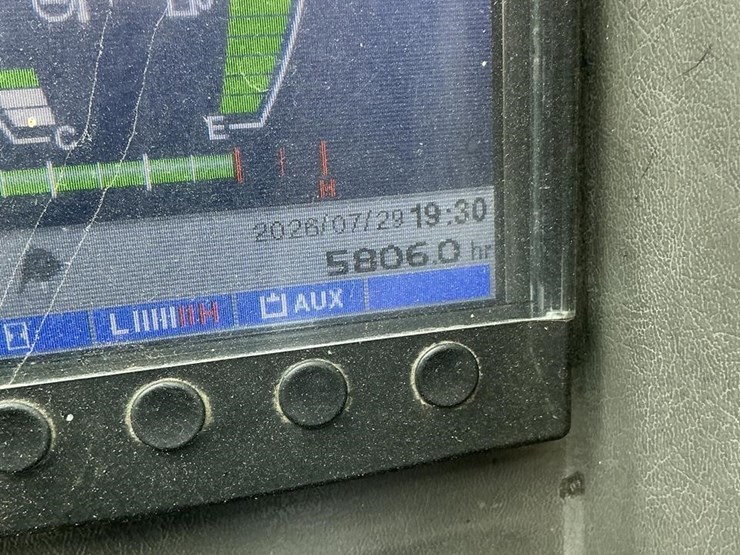2015-takeuchi-tb290-image-19