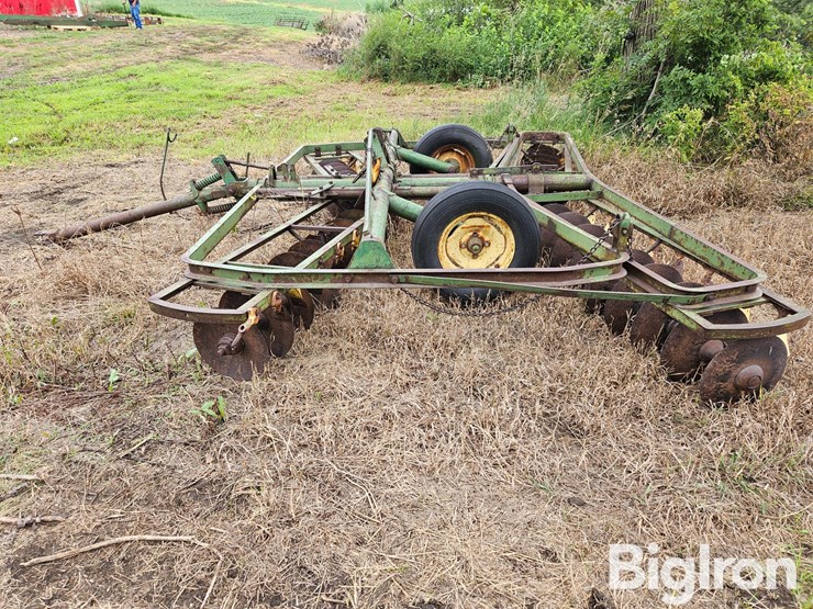 john-deere-12-image-8