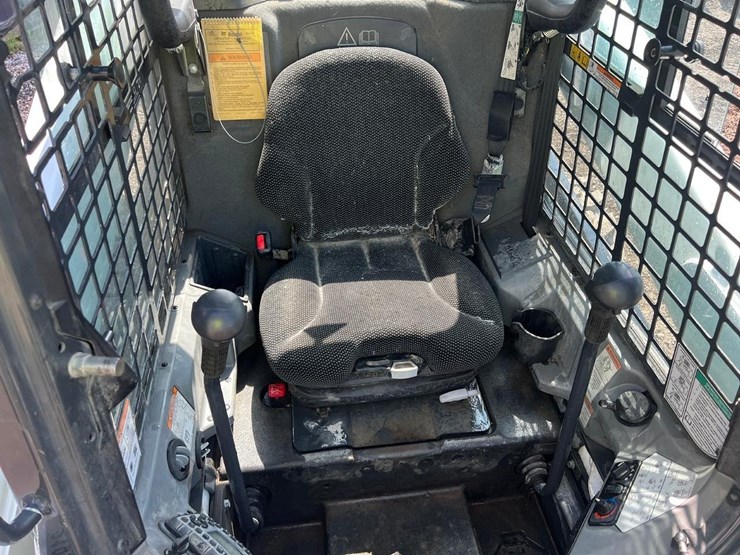2022-bobcat-s740-image-19