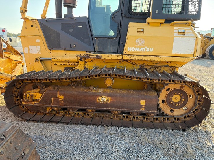 komatsu-d41e-6-image-3
