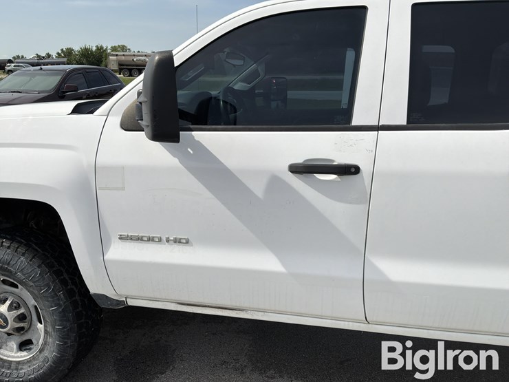 2019-chevrolet-silverado-2500-image-10