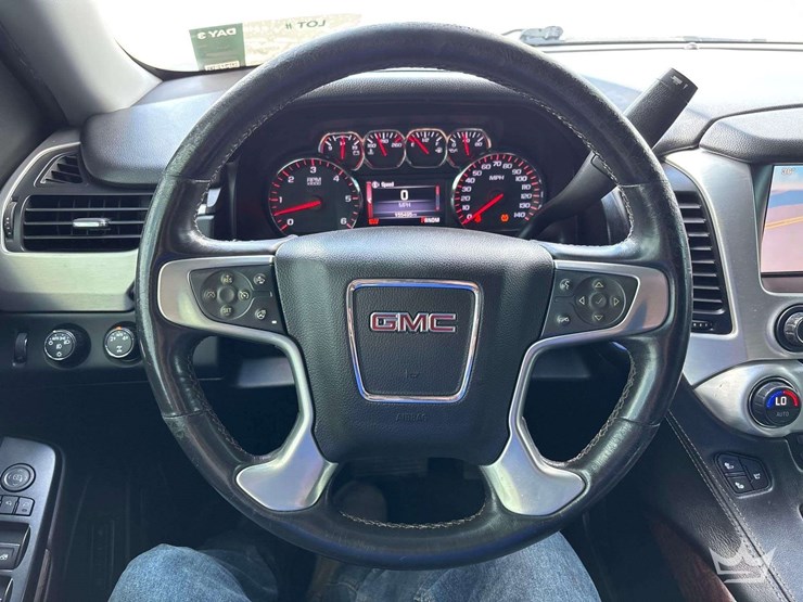 2015-gmc-yukon-image-14