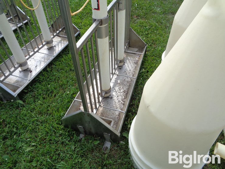 stainless-steel-tube-feeders-image-18