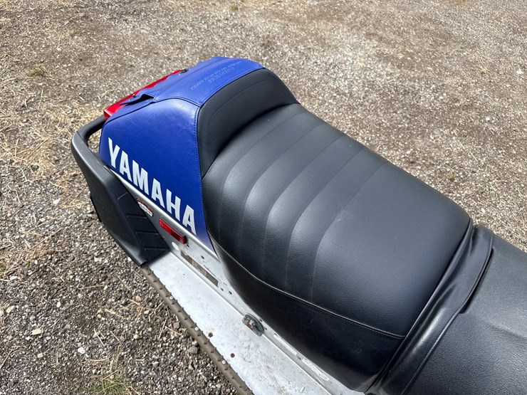 #703-•-2000-yamaha-sxr-700-triple-snowmoble-image-8