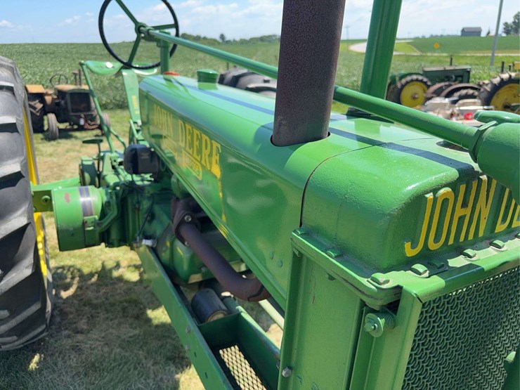 john-deere-b-image-10