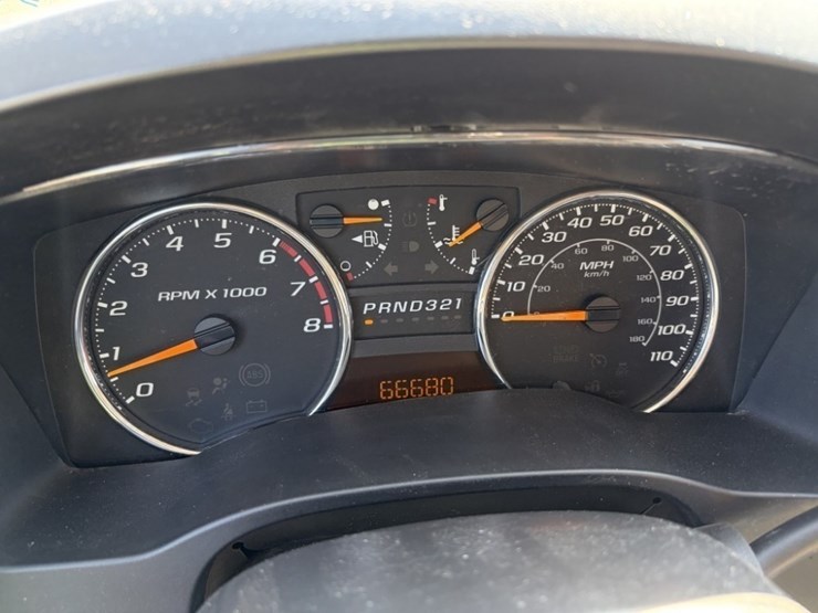 2012-chevrolet-colorado-lt-image-24