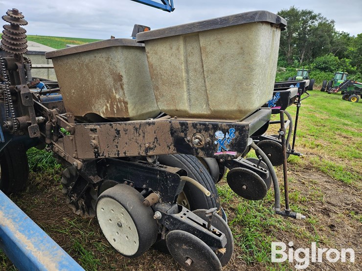 1993-kinze-2200-image-18