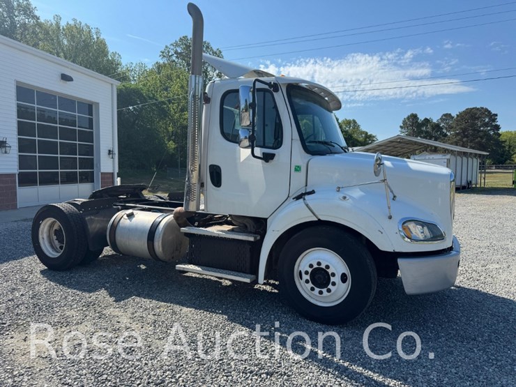 2015-freightliner-m2-112-single-axle-truck-tractor-(saluda,-va)-image-5