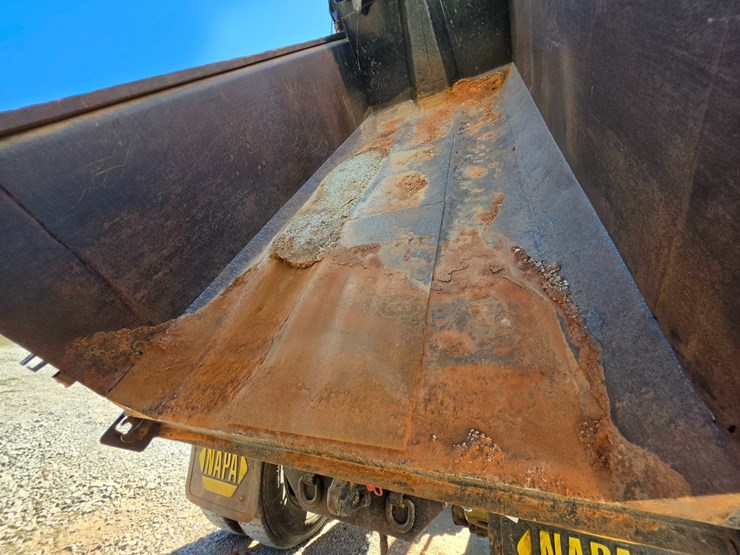 #26510-•-2006-mack-ct713-triaxle-dump-truck-image-40