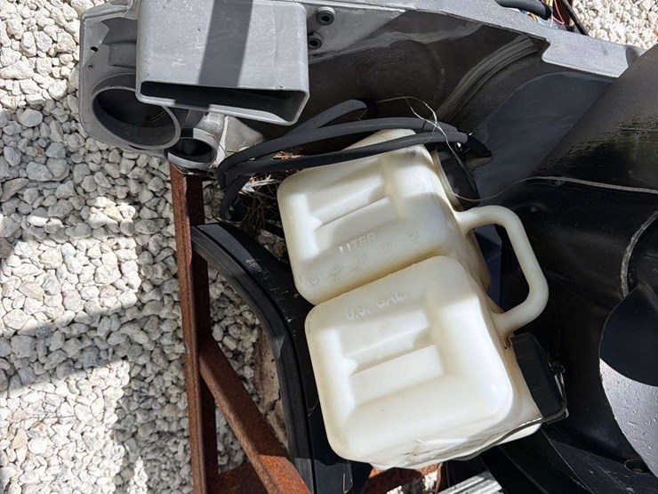 2002-mercury-135hp-outboard-boat-motor-image-6