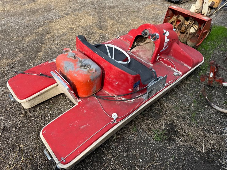 #701-•-8’-mini-power-boat-image-3