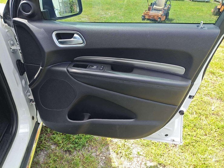 2019-dodge-durango-image-26