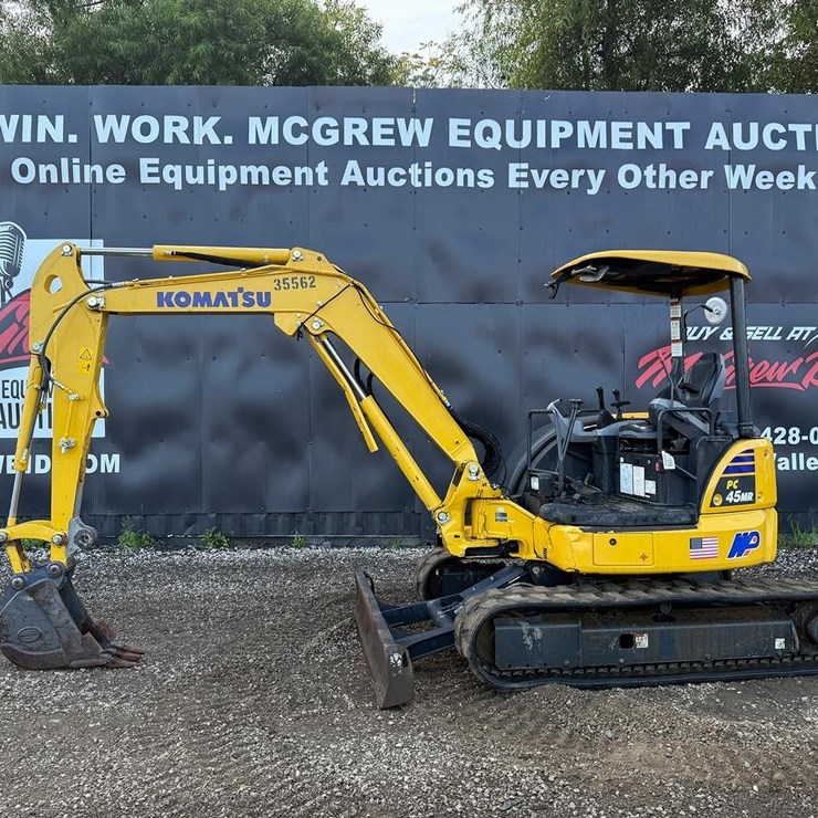 2023 KOMATSU PC45MR-5