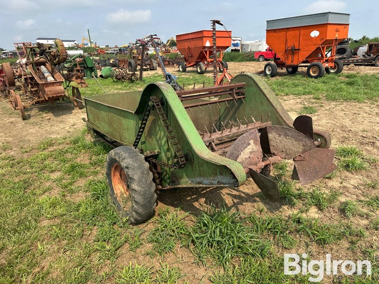 john-deere-11-image-6
