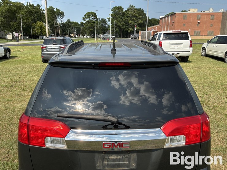 2011-gmc-terrain-image-12