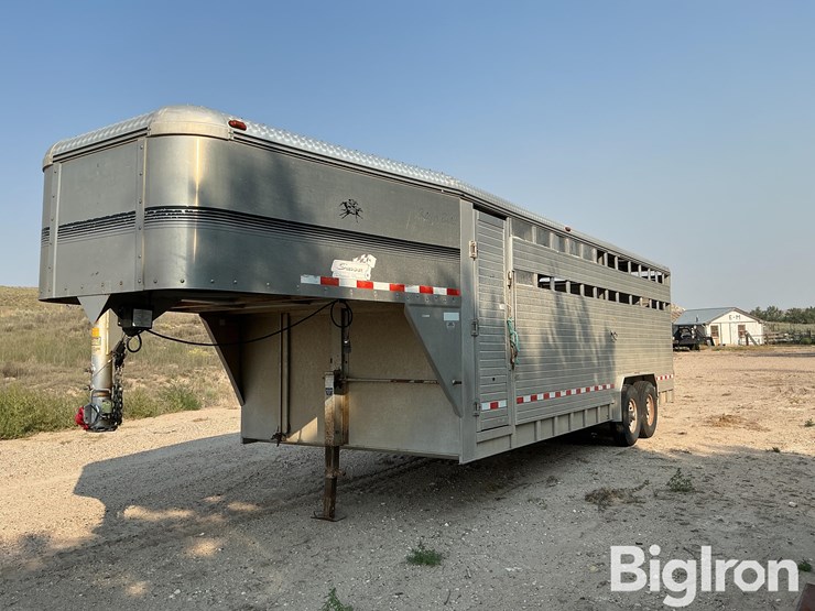 2002-kiefer-built-t/a-livestock-trailer-image-1