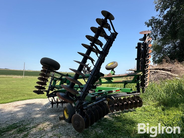 john-deere-630-image-7