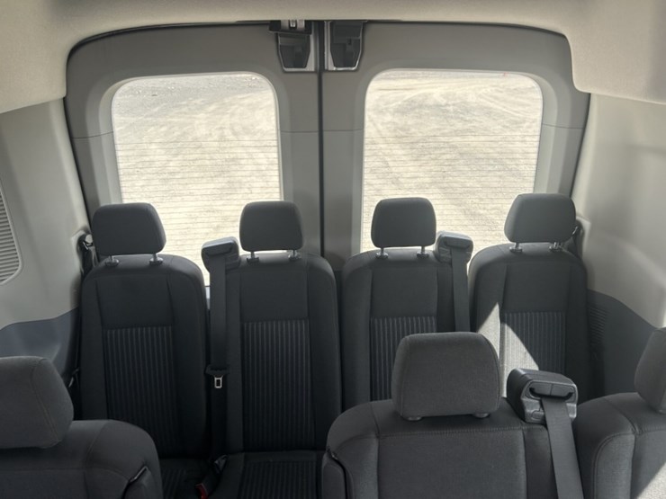 2017-ford-transit-image-29