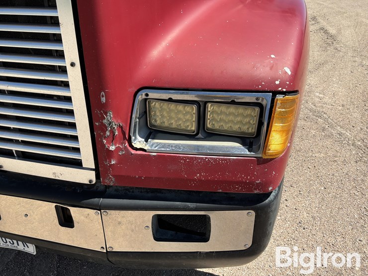 1995-freightliner-fld112-image-12