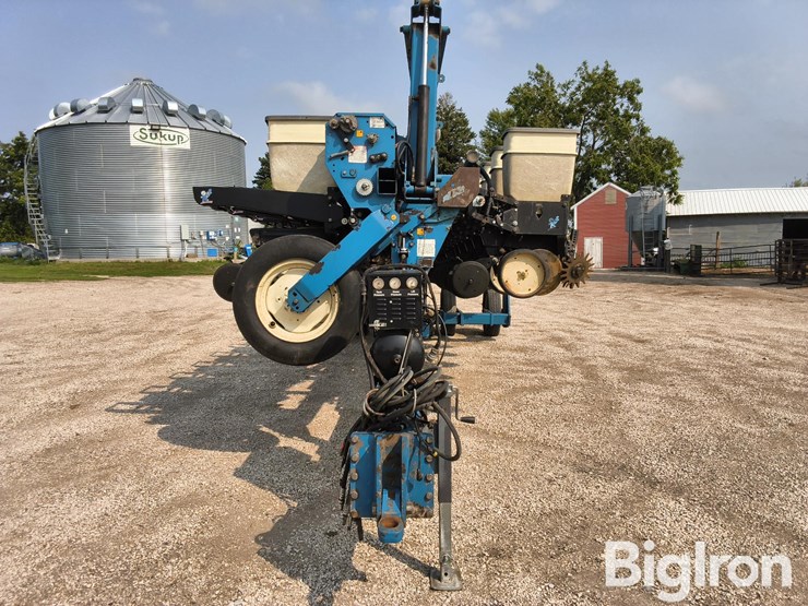 kinze-2600-image-2