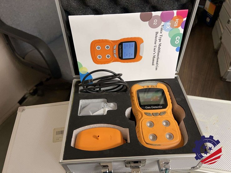 set-of-5-multifunctional-gas-detectors-with-metal-cases-image-1