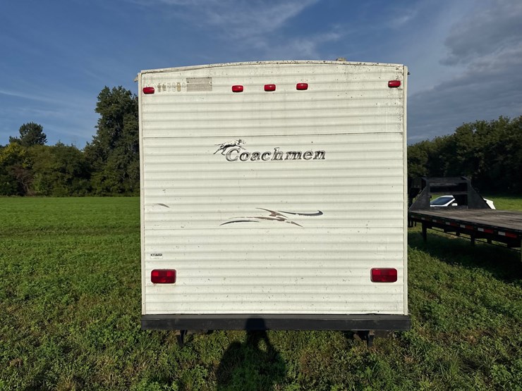 #668-•-spirit-of-america-camper-image-4