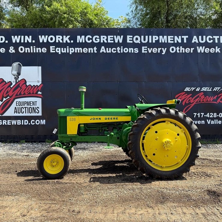 JOHN DEERE 530