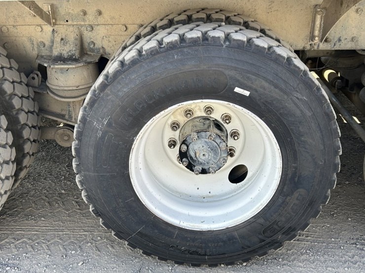2005-kenworth-w900-image-35