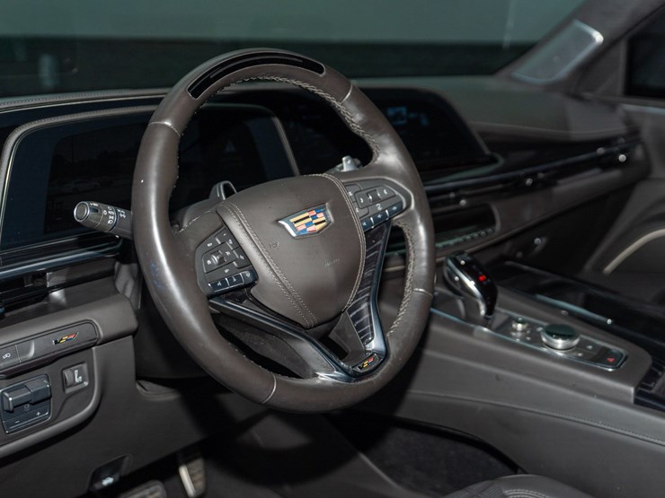 2024-cadillac-escalade-esv-image-46