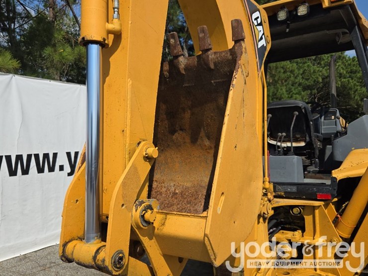 caterpillar-416c-image-25