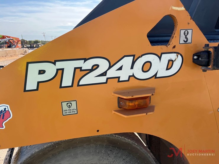 2023-case-pt240d-image-5
