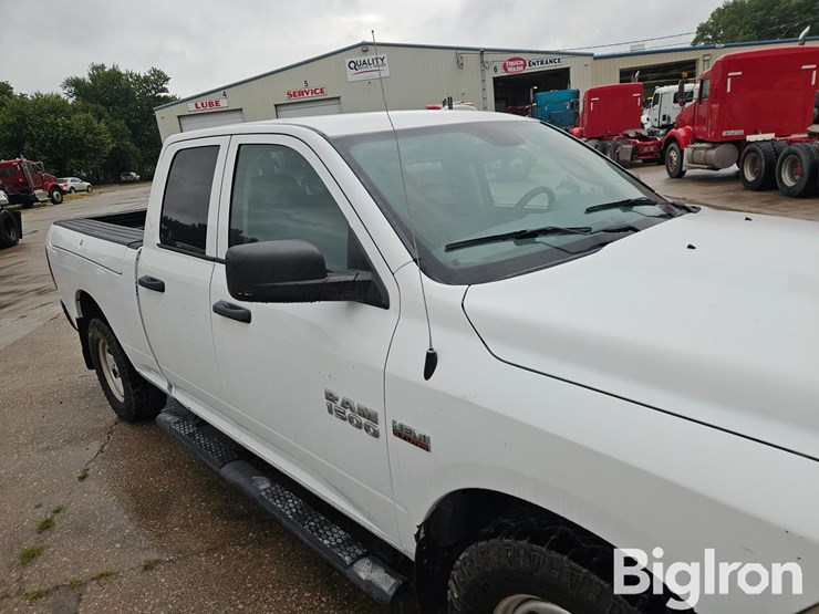 2016-dodge-1500-image-14