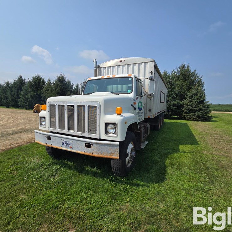 1991 INTERNATIONAL 2574