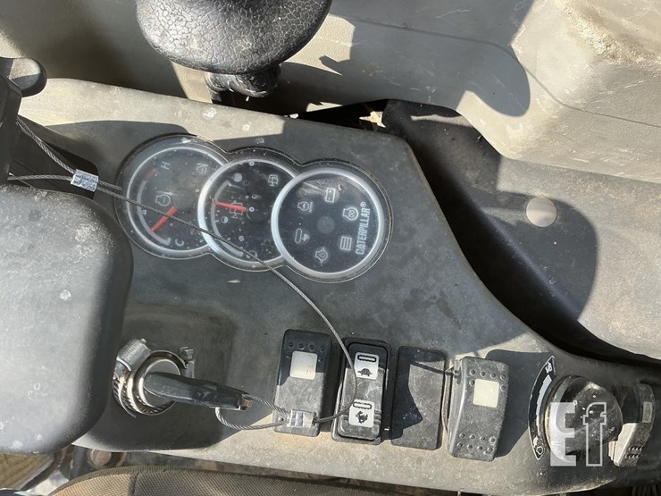 2010-caterpillar-303.5c-cr-image-15
