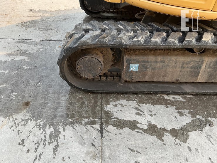 2019-deere-35g-image-10