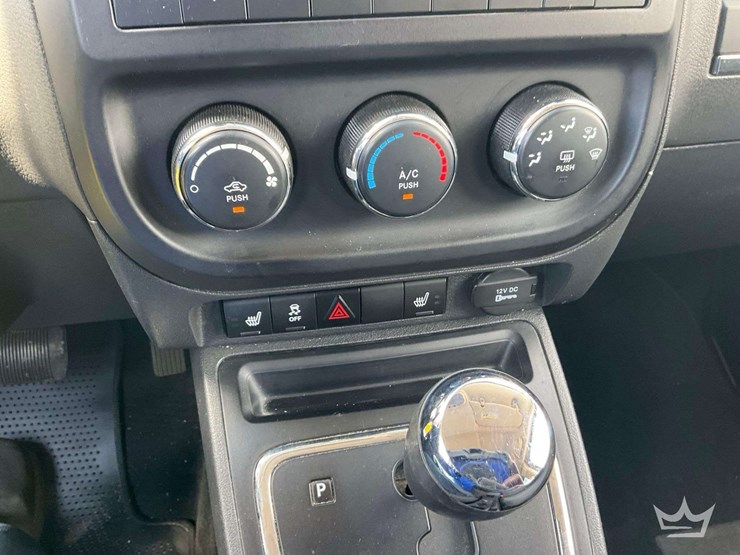 2013-jeep-compass-image-16