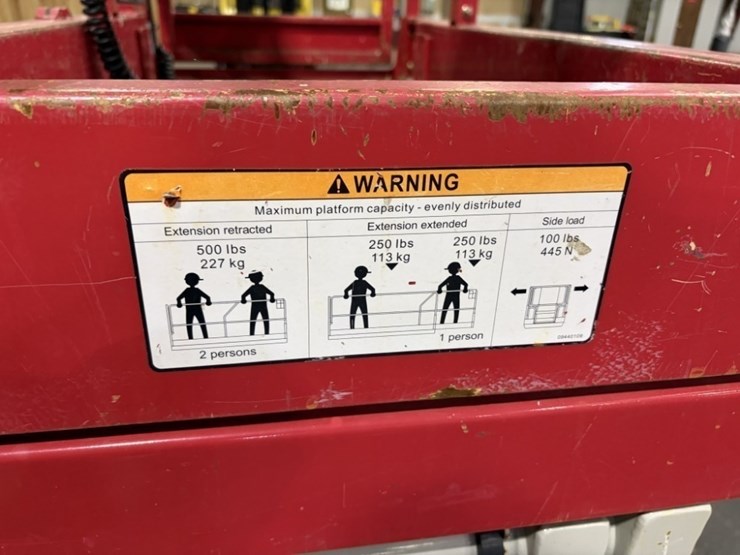 2020-mec-micro-19-scissor-lift-image-9