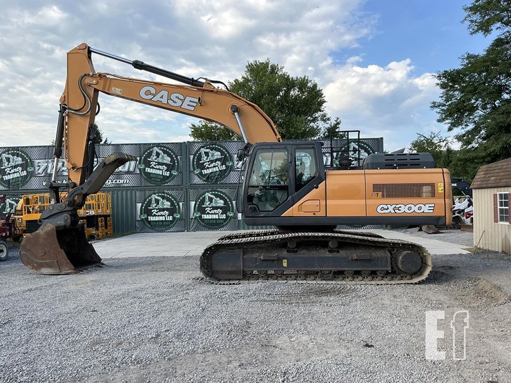 2023-case-cx300e-image-1