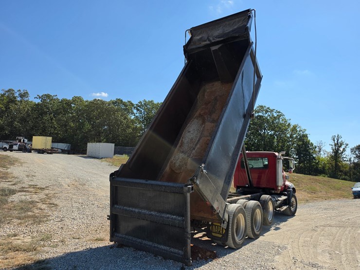 #26510-•-2006-mack-ct713-triaxle-dump-truck-image-23