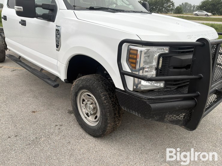 2019-ford-f350-xl-image-19