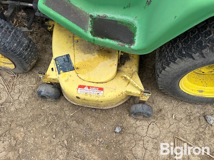 john-deere-318-image-9