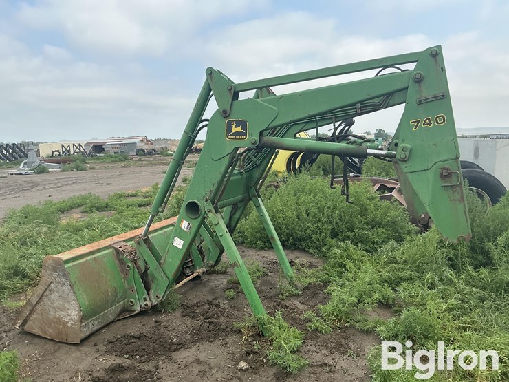 john-deere-740-image-8