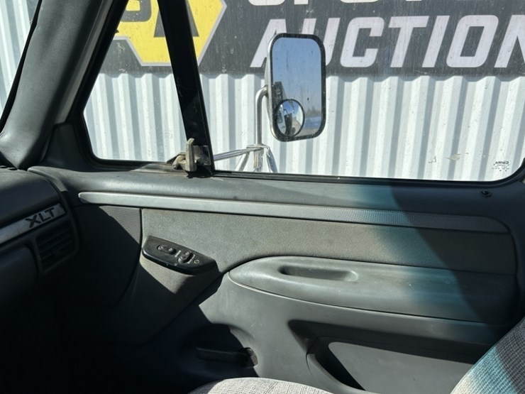 1993-ford-f350-image-19
